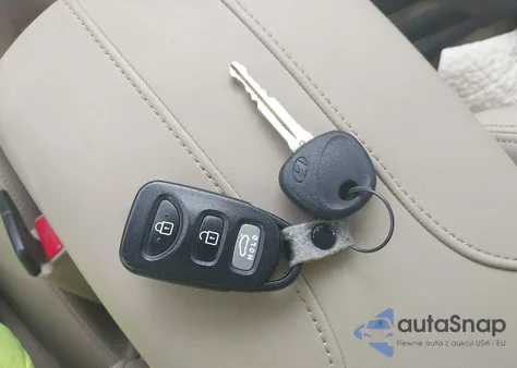 2015 Hyundai Elantra Limited z USA, uszkodzony, nr VIN 5NPDH4AE6FH619421